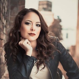 Meet your Posher, Samantha